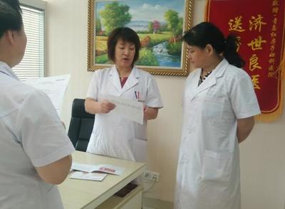 青岛红房子妇科医院专家提醒 女性反复肠胃不适要警惕卵巢癌